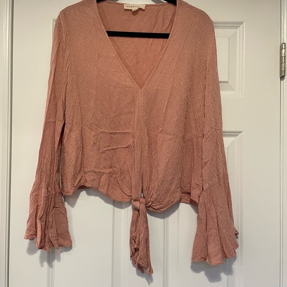 Pink stop with bell sleeve